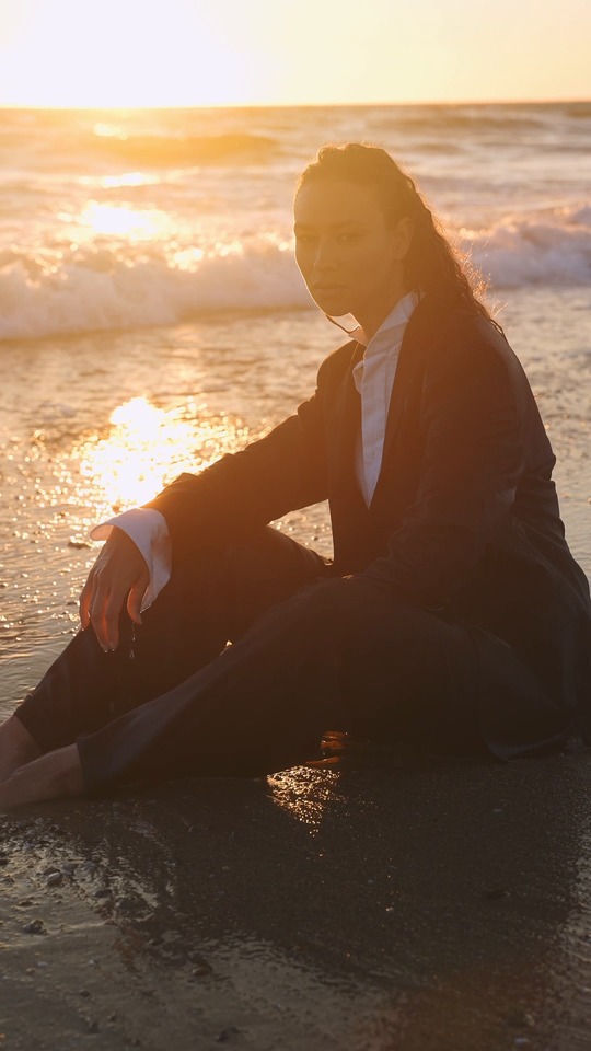 Editorial, Golden Hour. Film by Daria Basova